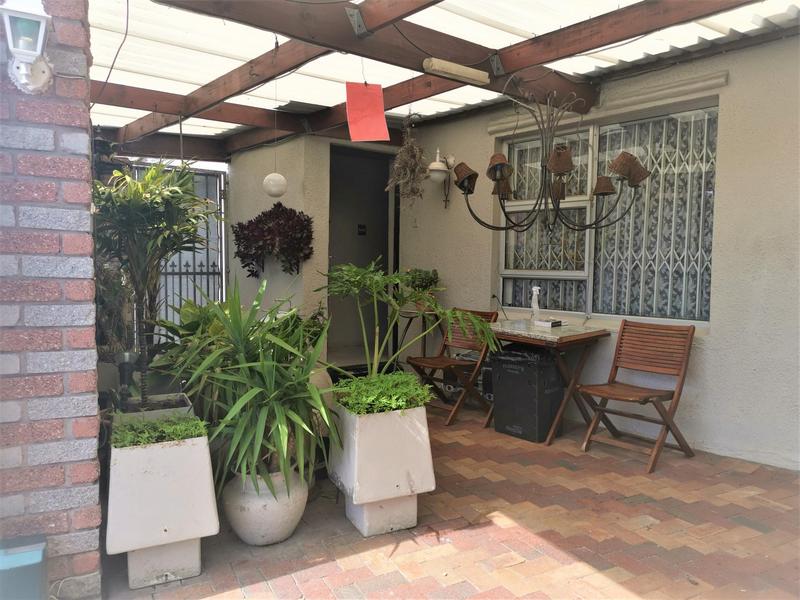 3 Bedroom Property for Sale in Rocklands Western Cape